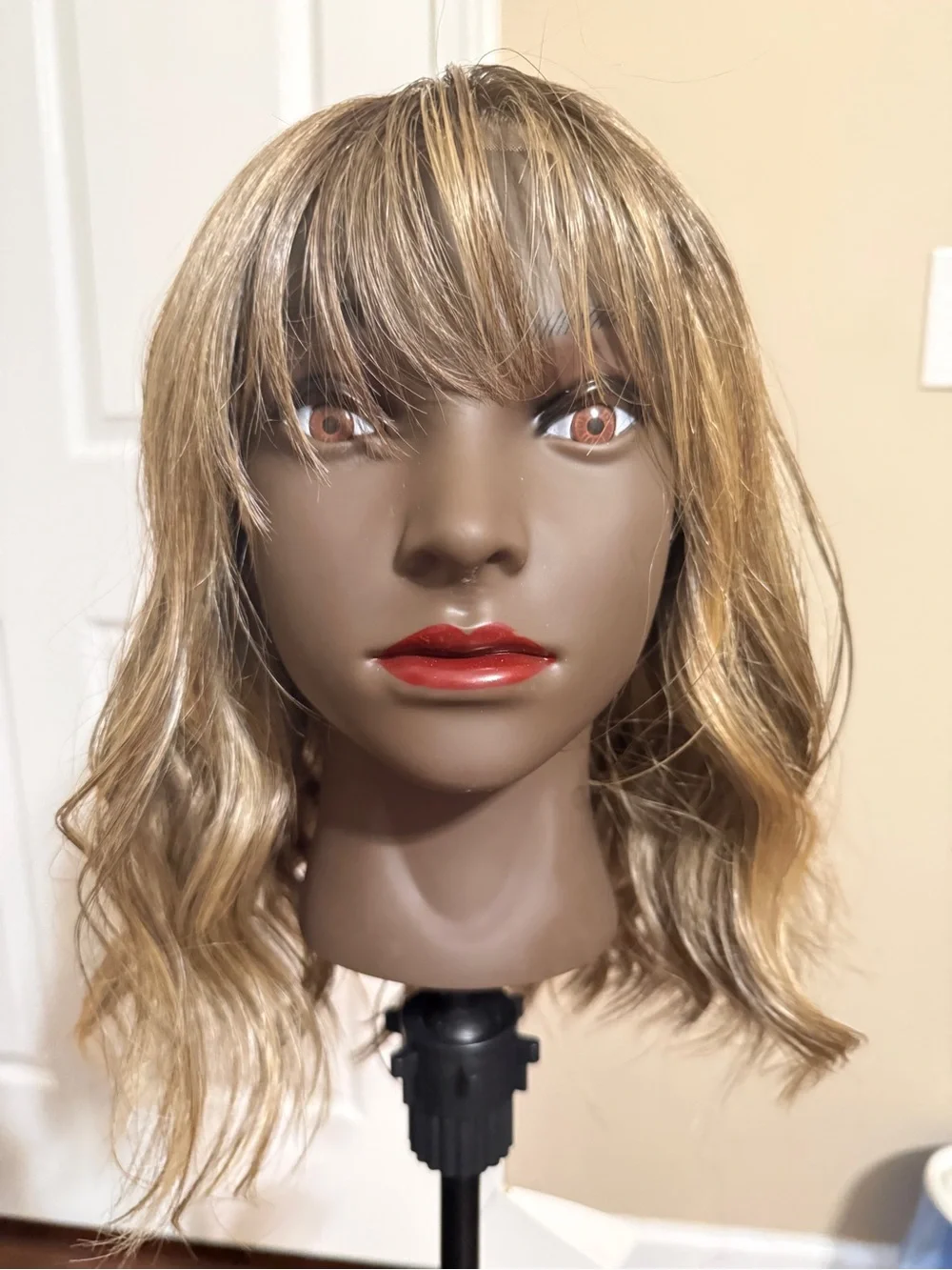 Honey Blonde Wavy Shoulder-Length Wig with Bangs